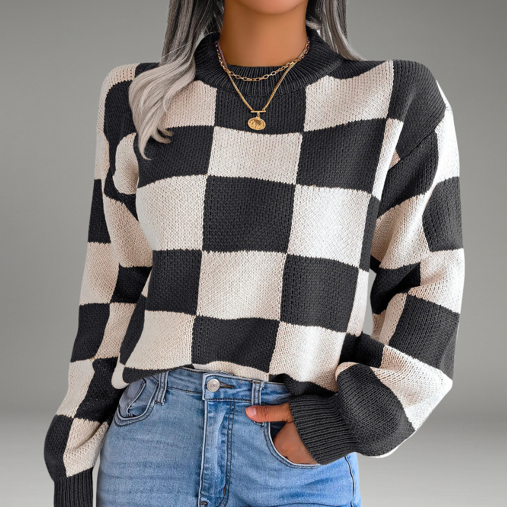 Women’s Knit Sweater with Checkered Pattern and Crew Neck