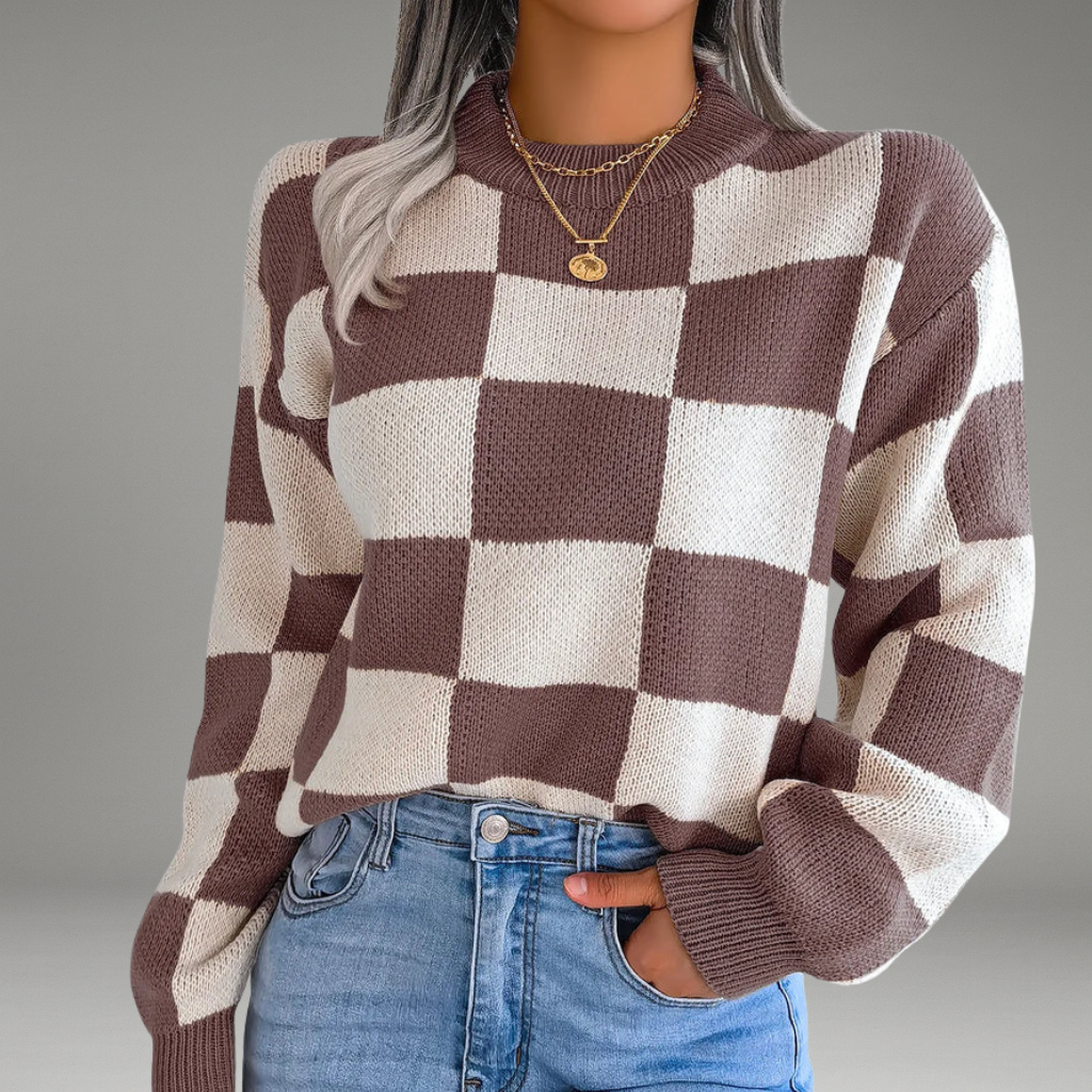Women’s Knit Sweater with Checkered Pattern and Crew Neck