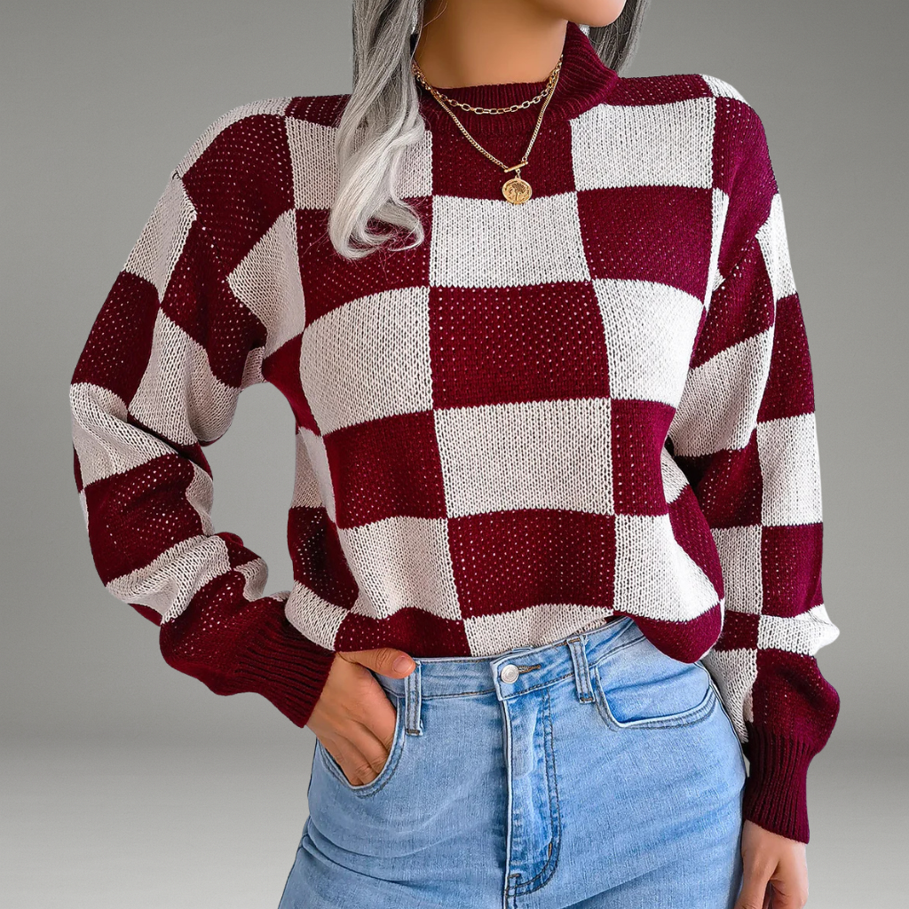 Women’s Knit Sweater with Checkered Pattern and Crew Neck