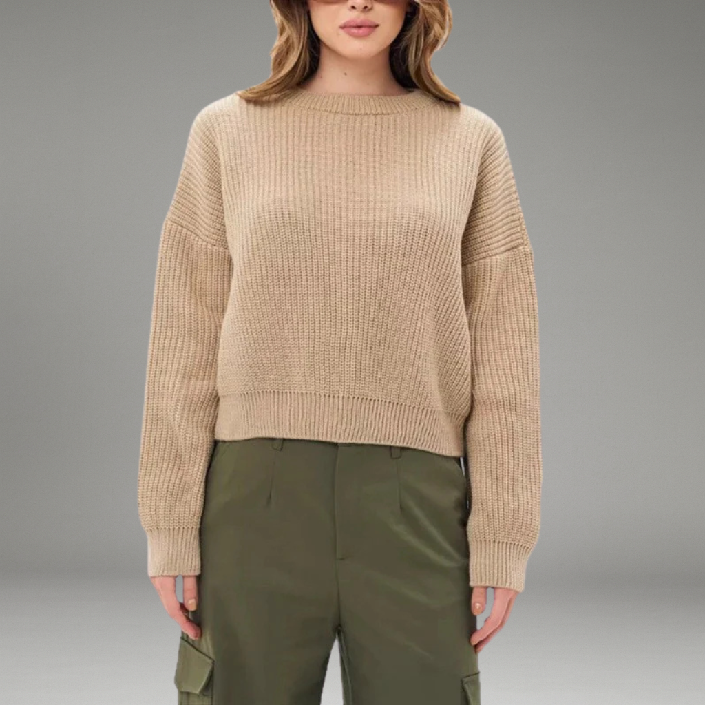 Women’s Knit Sweater with Round Neckline and Ribbed Hem