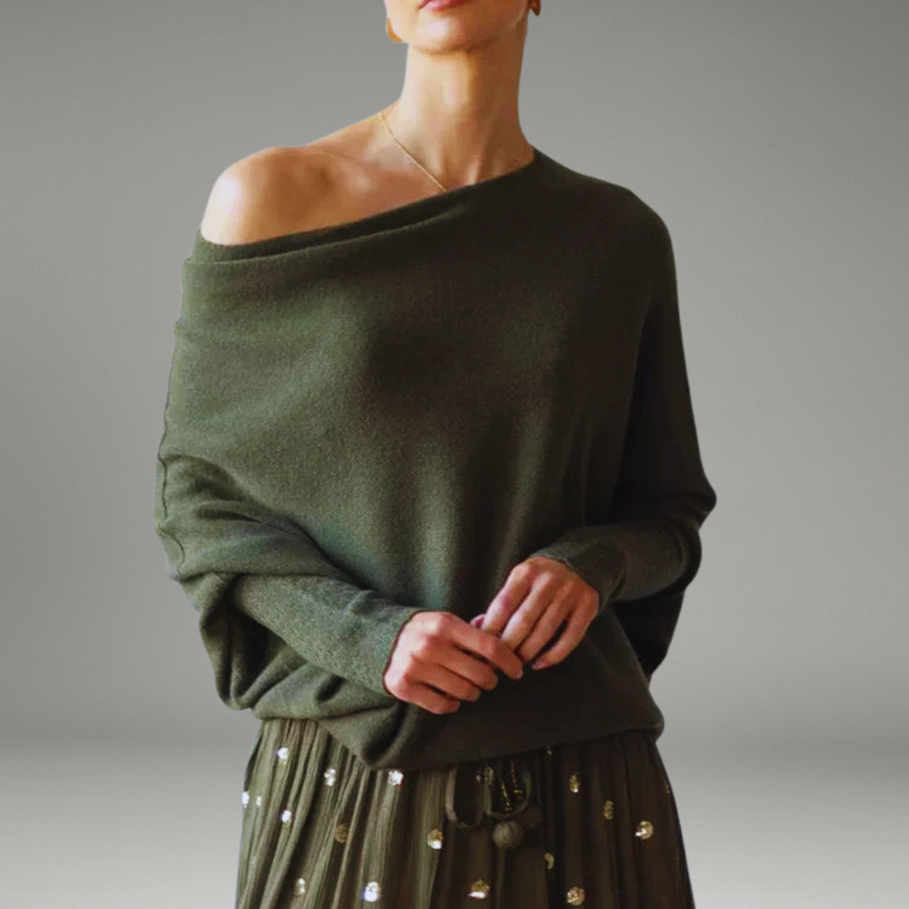 Women’s Sweater with Boat Neckline and Long Sleeves