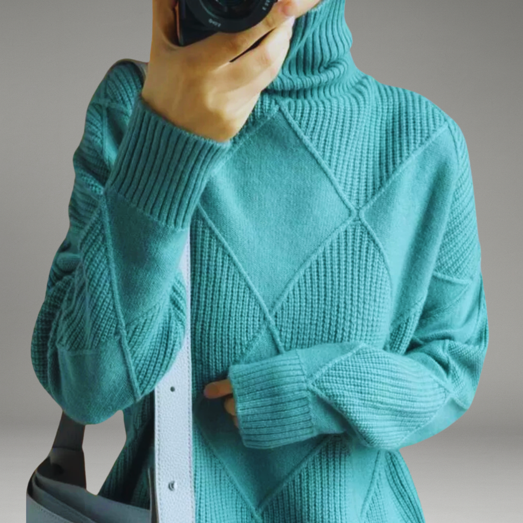 Women’s Turtleneck Sweater with Ribbed Cuffs and Diamond Knit Pattern